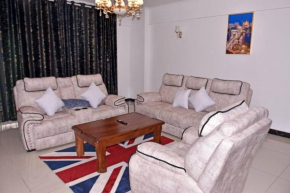 Skyhorse D10 3 Lovely 3 Bedroom Serviced Apartment with pool